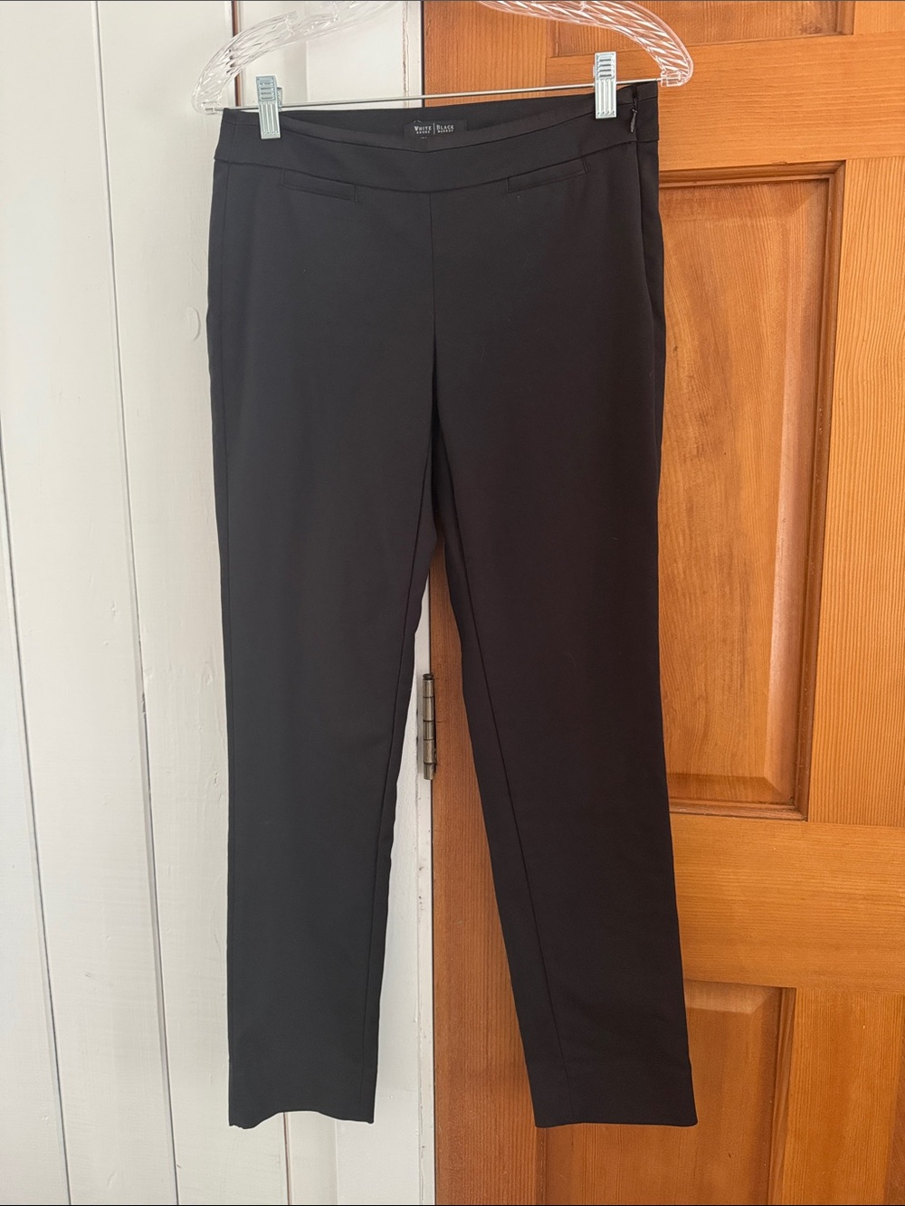 White House Black Market Black Capri Pants